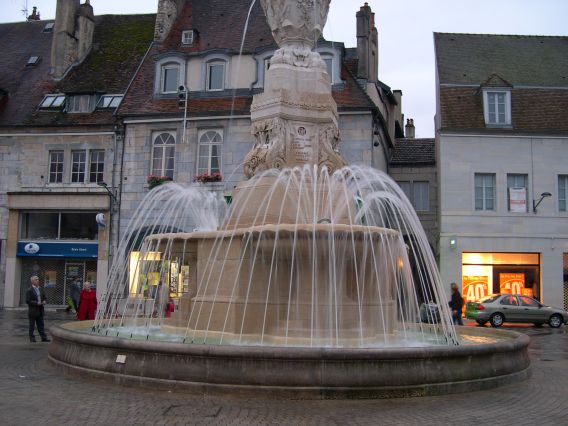  Fontaine de la place de la révolution